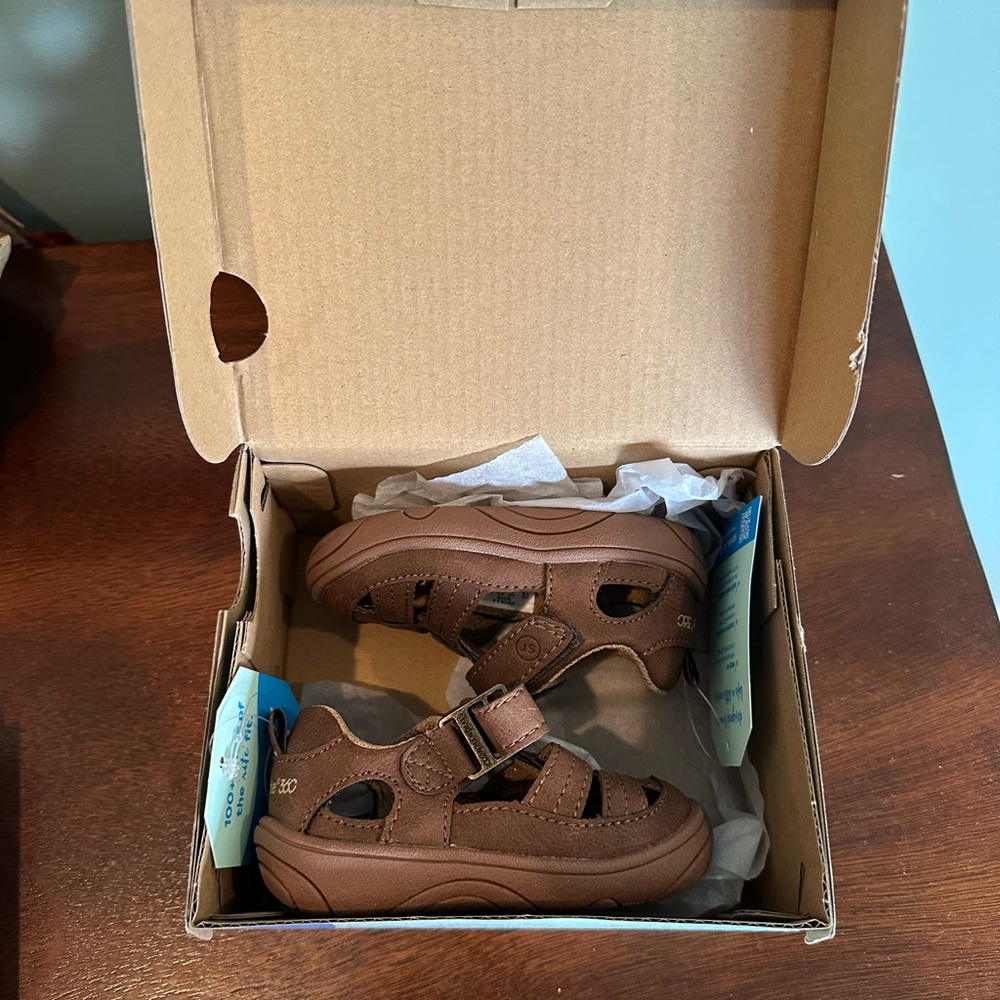 Stride Rite 360 Brown Kids Sandals - Picture 3 of 3
